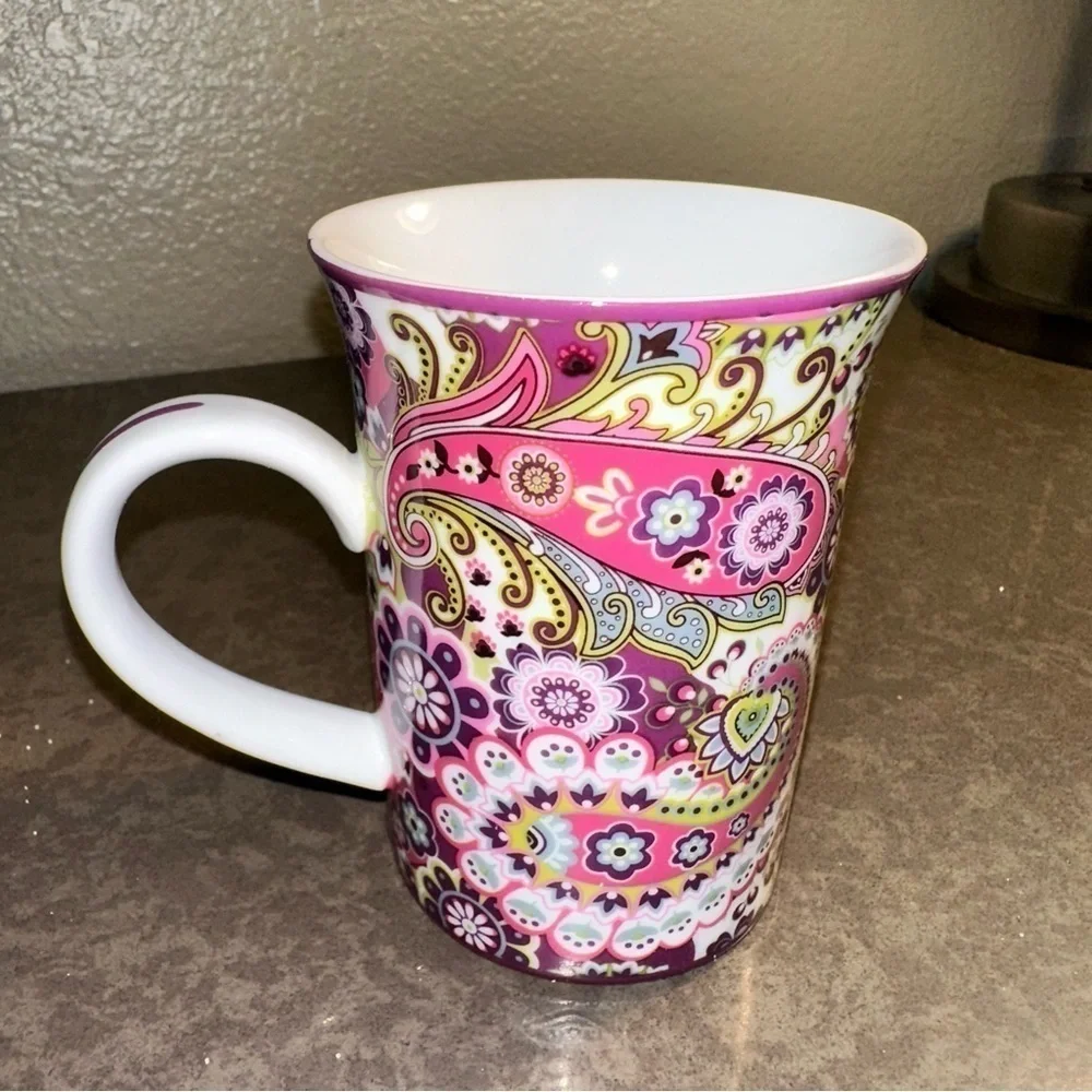 Vera Bradley ceramic cup Very Berry Paisley